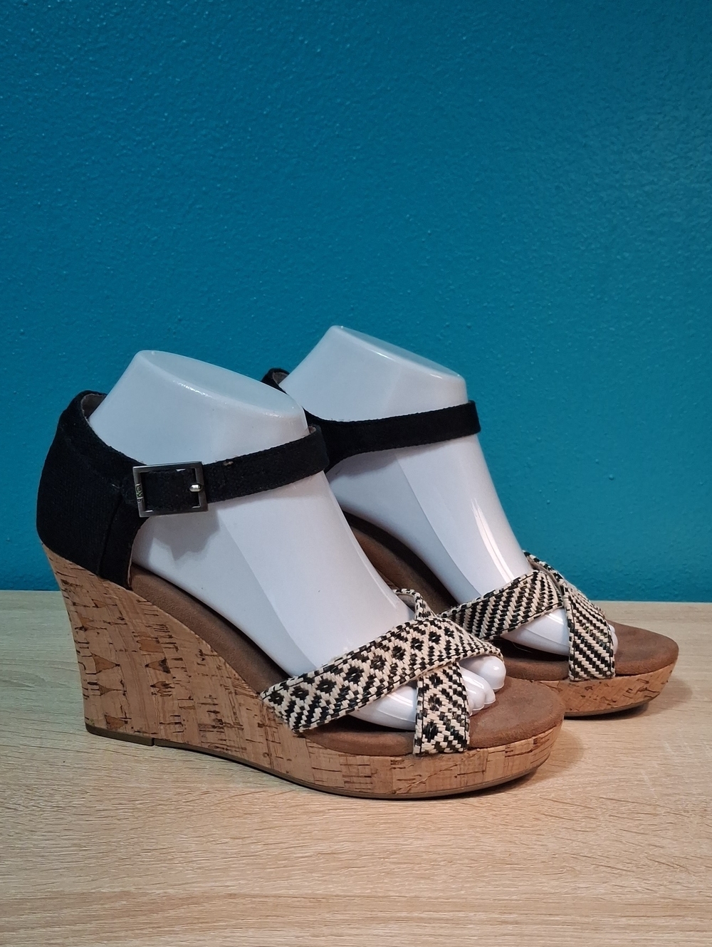Toms Sienna Black & Cream Woven Cork Wedges